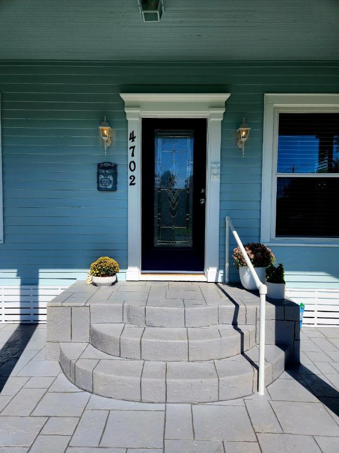 Luxury Designer Villa By The Beach Bright Beautiful Brand New Galveston Exteriör bild