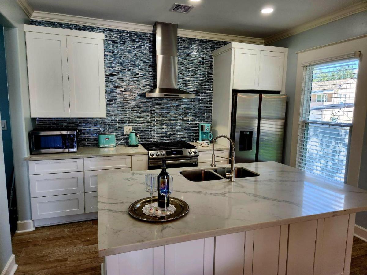 Luxury Designer Villa By The Beach Bright Beautiful Brand New Galveston Exteriör bild